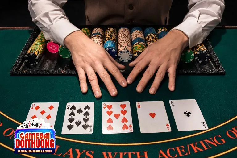 Thách Thức Và Cơ Hội Khi Chơi Bài Xì Dách Trực Tuyến