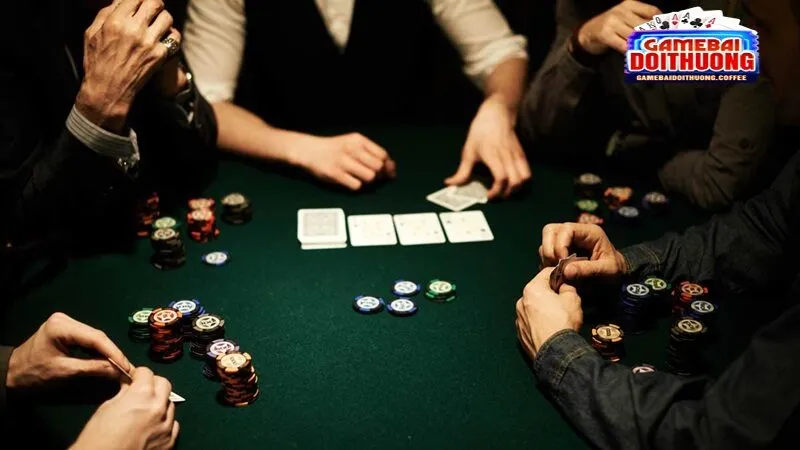 Tổng quan về các chiến thuật đánh bài online phổ biến